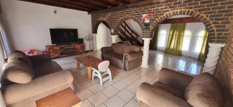 5 Bedroom Property for Sale in Elandsrand North West